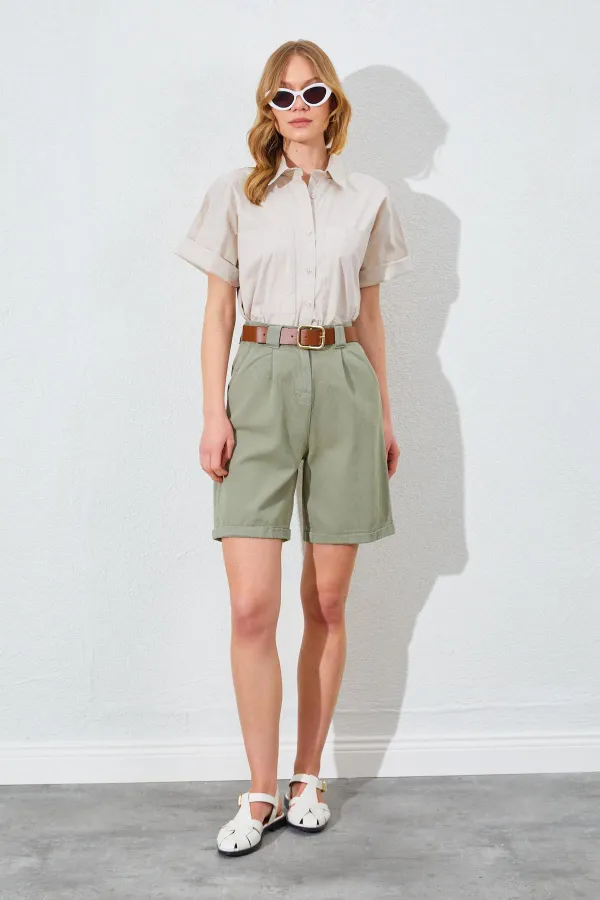 Kadın Haki Yüksel Bel Beli Kemerli Gabardin Şort