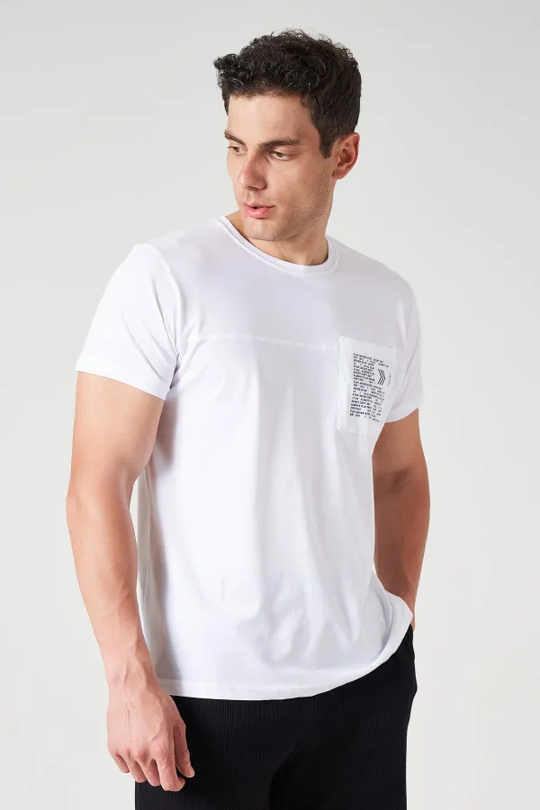 Erkek Beyaz Bisiklet Yaka Önü Parçalı Cep Baskılı Tişört