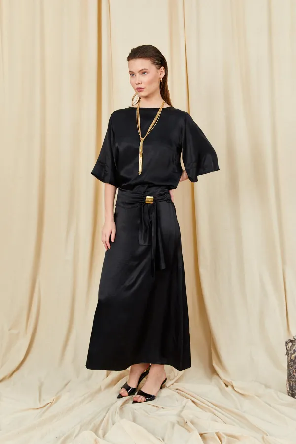 Women's Black 9090 Short-Sleeved Dropped Skirt Satin Set with Gold Buckle