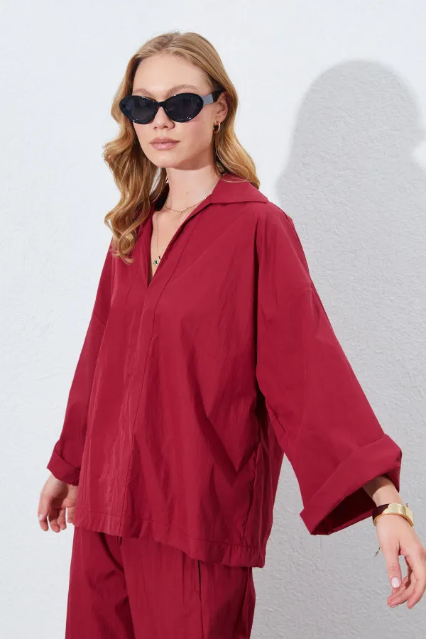 Chemise bordeaux pour femme, col en V profond, manches coudes, coupe ample