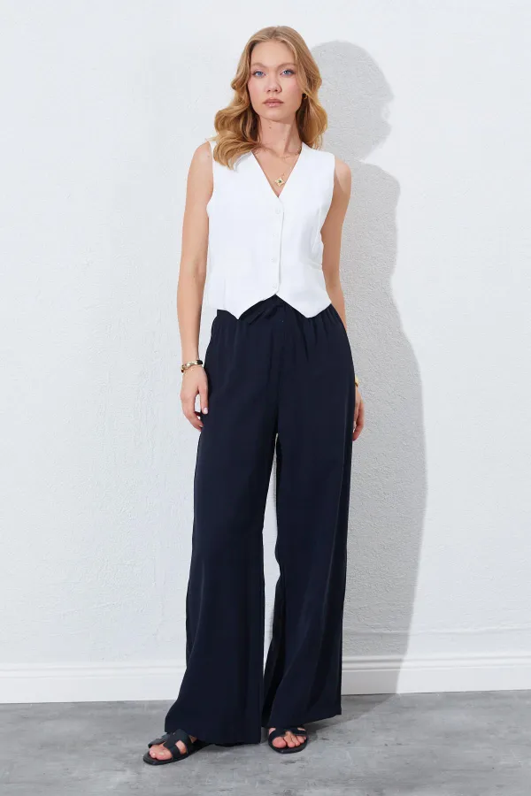 Kadın Ekru Fleto Cepli Arkası Gipeli Yelek