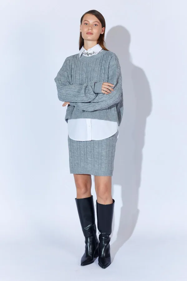 Kadın Gri Saç Örgülü Etek Kazak Takım