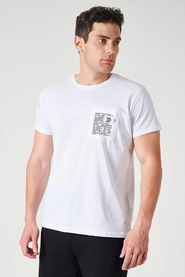 Erkek Beyaz Bisiklet Yaka Önü Parçalı Cep Baskılı Tişört