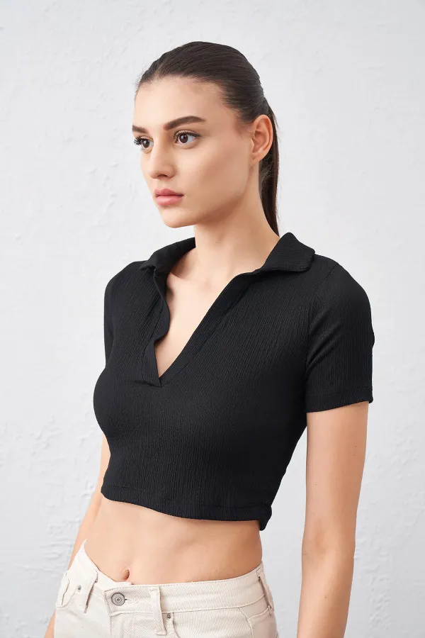 Kadın Siyah Polo Yaka Bürümcük Kumaş Crop