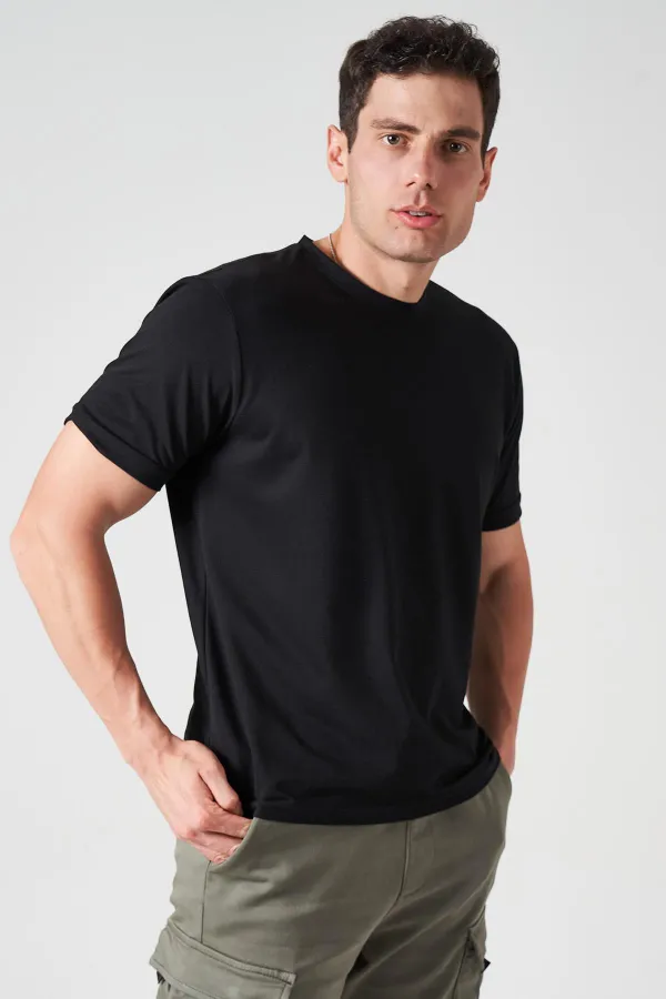 Erkek Siyah Bisiklet Yaka Kol ve Etek Kendinden Manşetli Oxfort Tişört