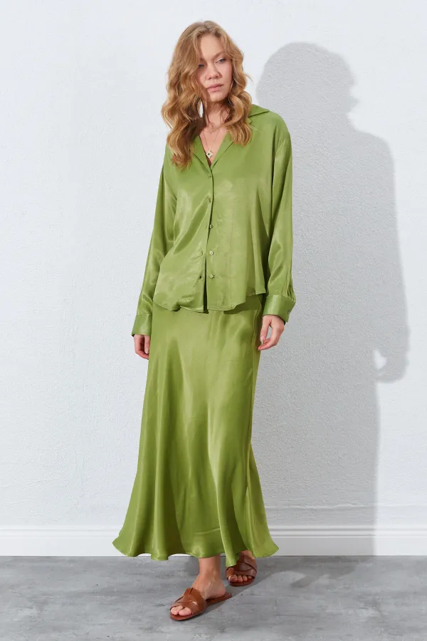 Kadın Yağ Yeşili Saten Uzun Etek