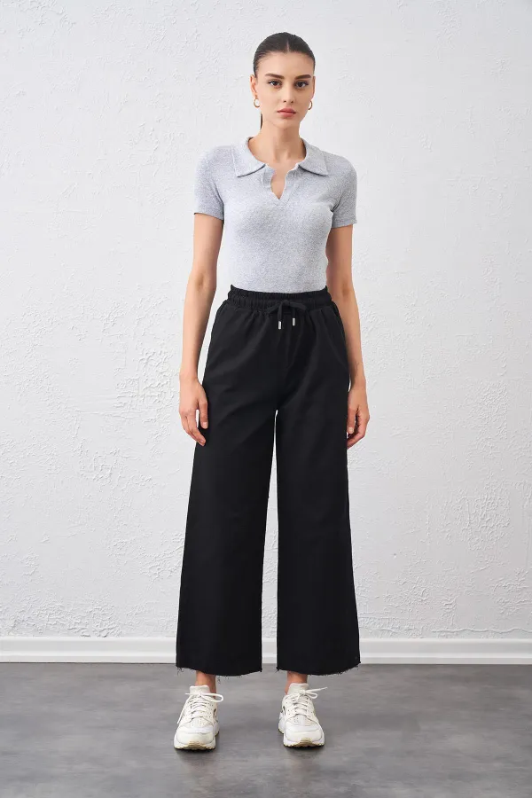 Kadın Siyah Beli Bağlamalı Geniş Piş Dikişli Paça Pantolon