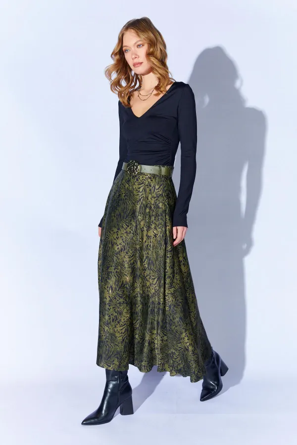 Jupe longue en satin vert ceinturé pour femme 3499