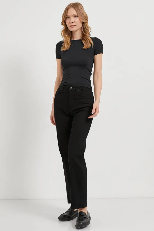 Kadın Siyah Bisiklet Yaka Kısa Kollu Licralı Body