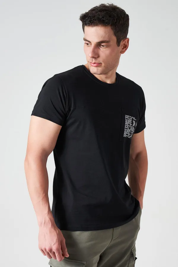 Erkek Siyah Bisiklet Yaka Önü Parçalı Cep Baskılı Tişört