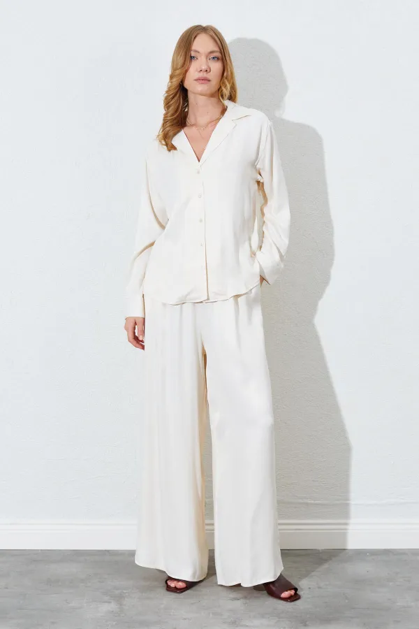 Kadın Krem Beli İnce Lastik Detaylı Saten Pantolon