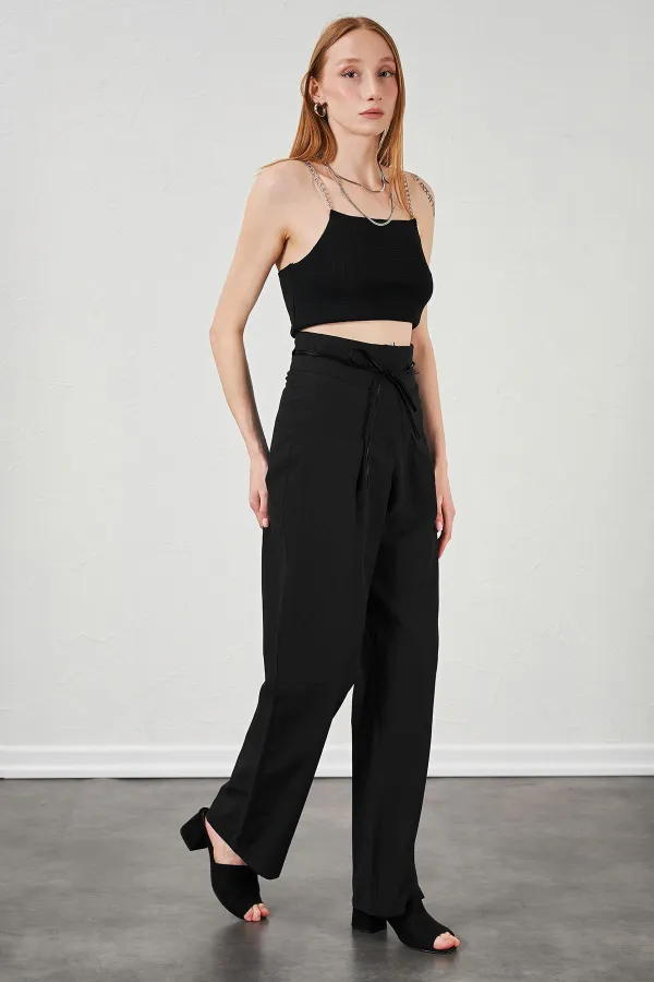 Kadın Siyah Yüksel Bel Deri Kemerli Poplin Pantolon
