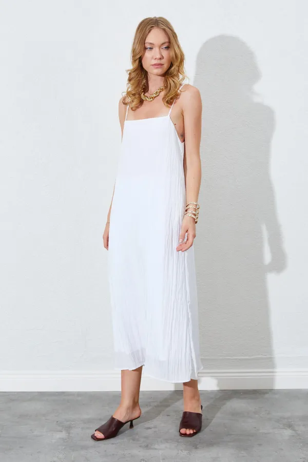 Kadın Ekru İp Askılı Kırışık Uzun Elbise