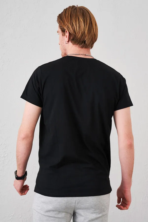 Erkek Siyah Bisiklet Yaka Cavalıer Baskılı Tişört