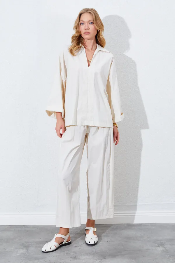 Chemise ample à col en V profond et manches coudes pour femme, couleur pierre