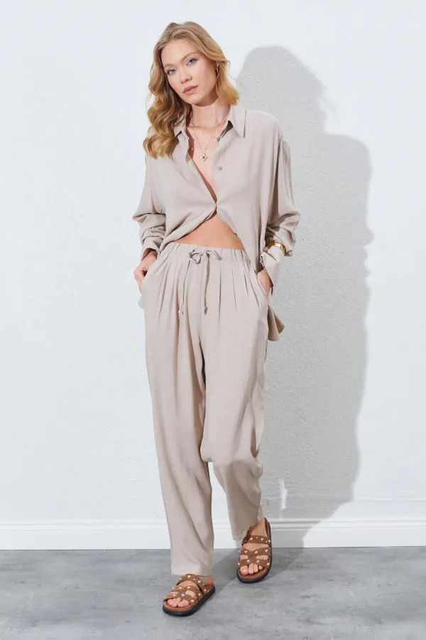 Kadın Koyu Bej Beli Lastikli Havuç Kesim Keten Pantolon