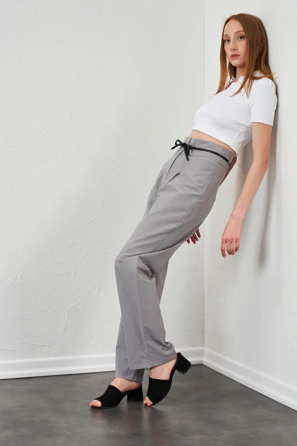 Kadın Gri Yüksel Bel Deri Kemerli Poplin Pantolon