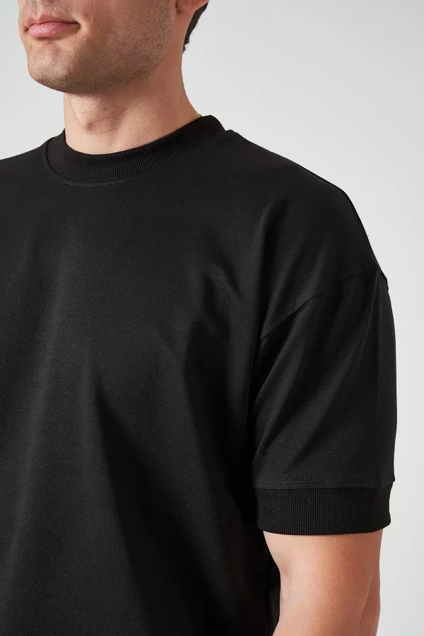 Men's Black Crew Neck T-Shirt with Ribbed Cuffs and Hem (Two Strings) Relaxed Fit