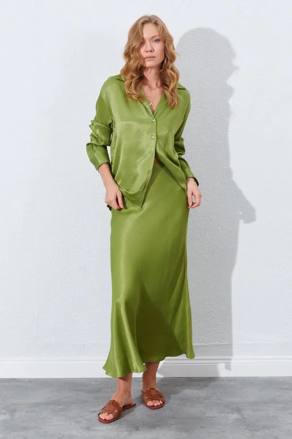Kadın Yağ Yeşili Saten Uzun Etek