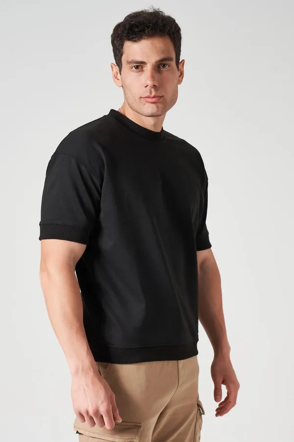 Men's Black Crew Neck T-Shirt with Ribbed Cuffs and Hem (Two Strings) Relaxed Fit