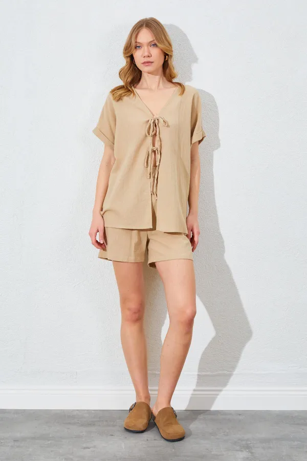 Kadın Vizon Düşük Kol Bağlamalı Bluzlu Şortlu Keten Takım