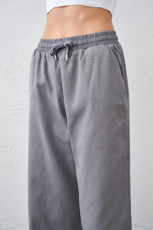 Kadın Gri Beli Bağlamalı Geniş Piş Dikişli Paça Pantolon