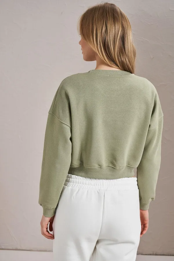 Women's Olive Resort Paris Print Three-Thread Crop Sweatshirt