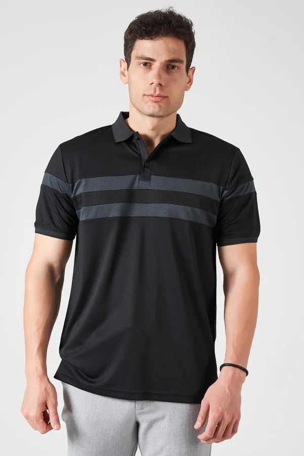 Erkek Siyah Ayaklı Yaka Ön ve Kol Parçalı Kagi Tişört