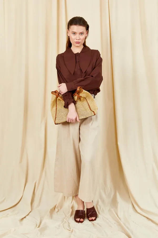 Kadın Naturel Kemer Detaylı Çift Pileli Bemuda Keten Pantolon