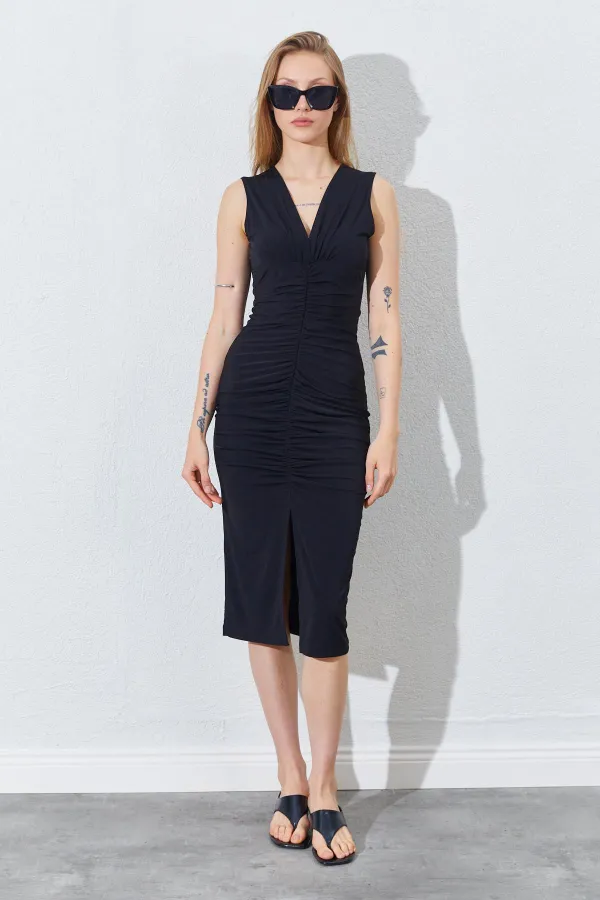 Kadın Siyah V Yaka Drapeli Kolsuz Sandy Elbise