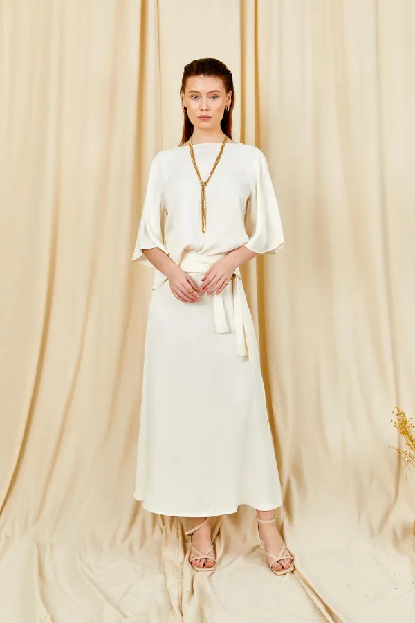 Kadın Krem 9090 Kısa Kollu Düşük Kollu Eteği Gold Tokalı Saten Takım