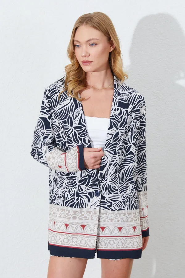 Kadın Siyah Eteği Sulu Blazer Ceket