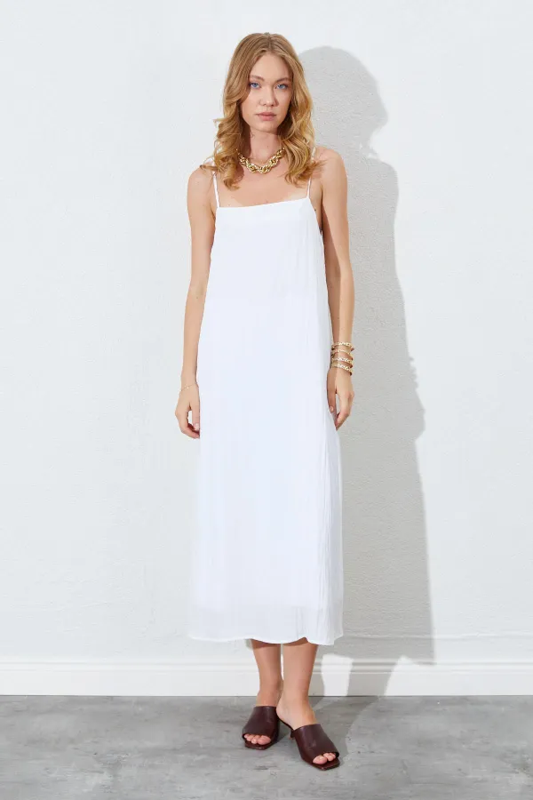 Kadın Ekru İp Askılı Kırışık Uzun Elbise