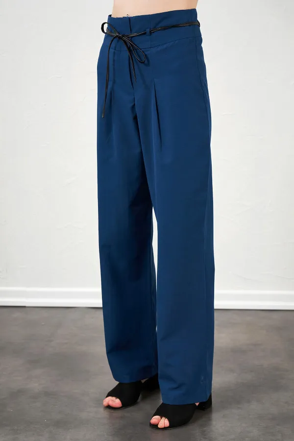 Kadın İndigo Yüksel Bel Deri Kemerli Poplin Pantolon