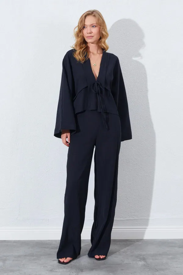 Kadın Siyah Önü Fırfırlı Kolları Salaş Bluz