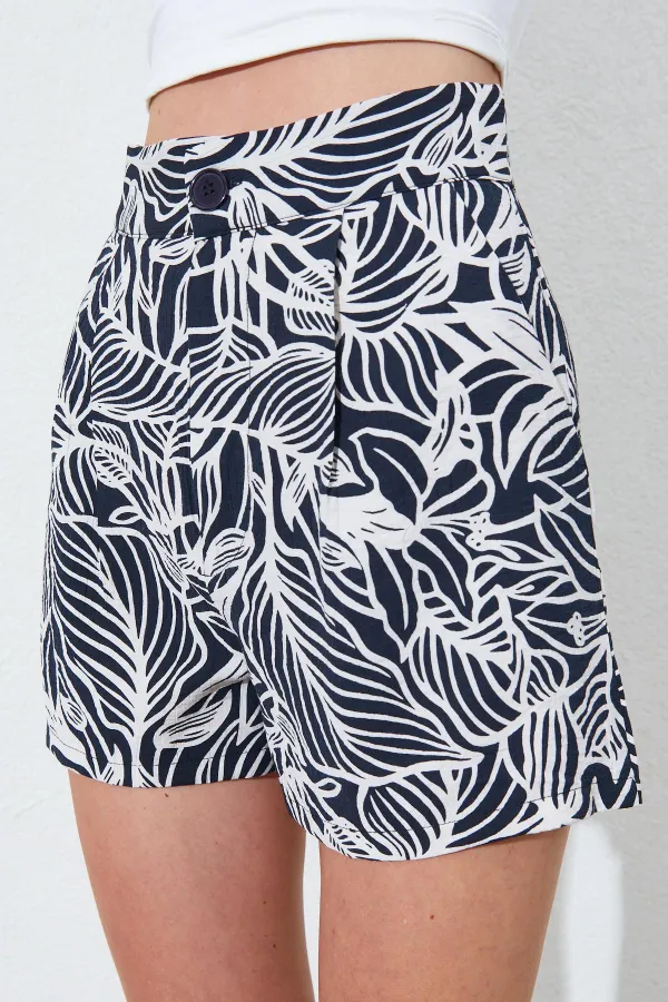Kadın Siyah Desenli Mini Şort