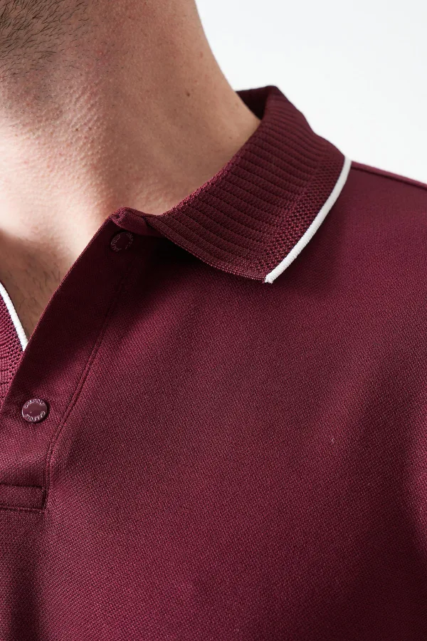 T-shirt homme en piqué modal couleur prune avec col à boutons-pression