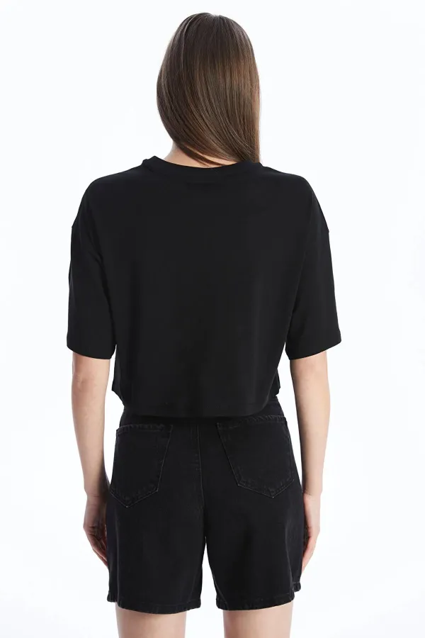 Kadın Siyah Bisiklet Yaka Oversize Süprem Basic Crop Tişört