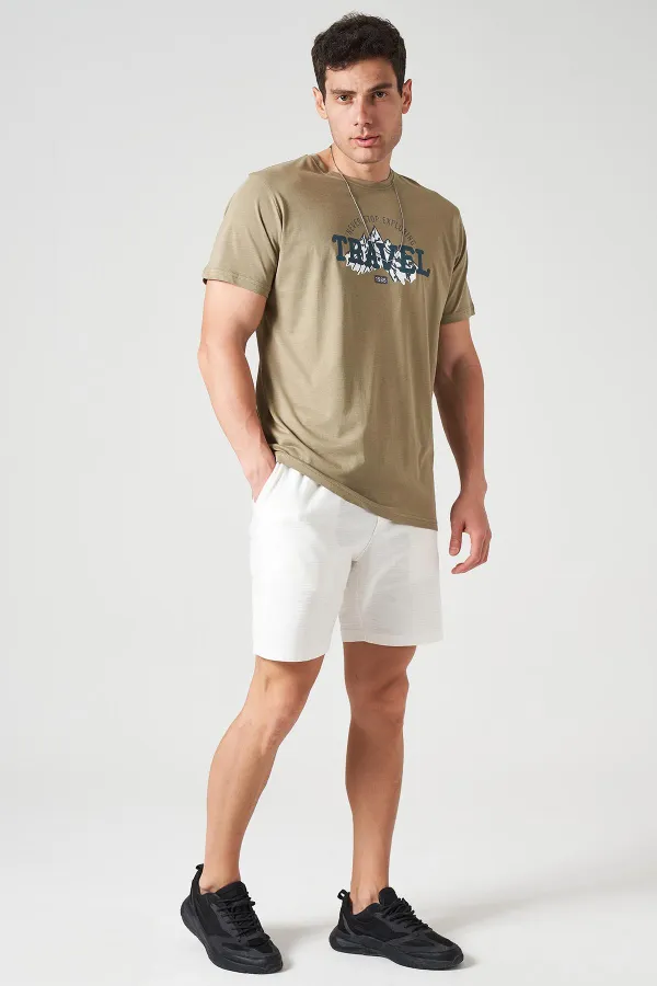 Erkek Olive Bisiklet Yaka TRAVEL Baskı Tişört