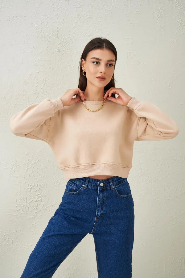Women's Stone Collar Crew Neck Three-Thread Oversize Crop Sweatshirt