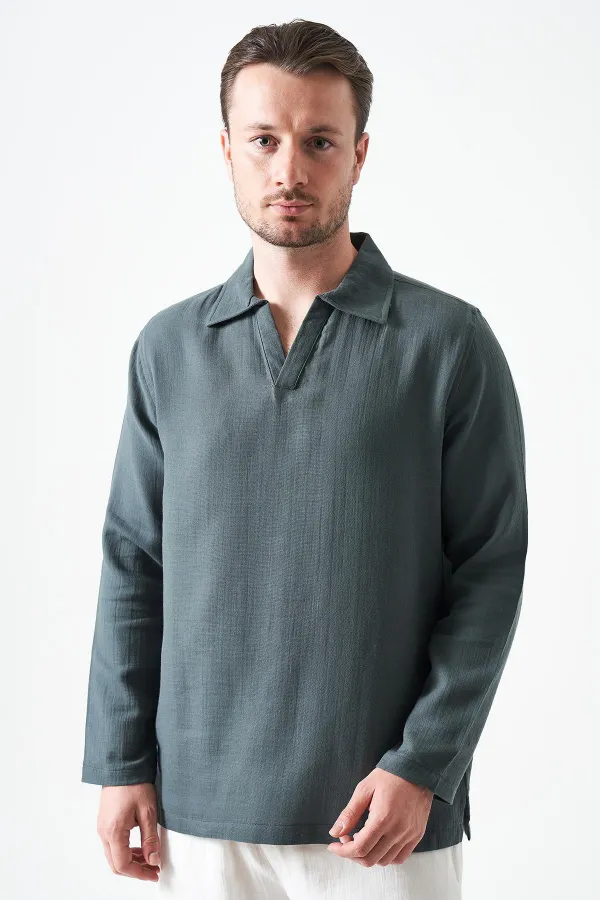 Erkek Çam Yeşili Uzun Kol V Ayaklı Yaka Regular Müslin Gömlek