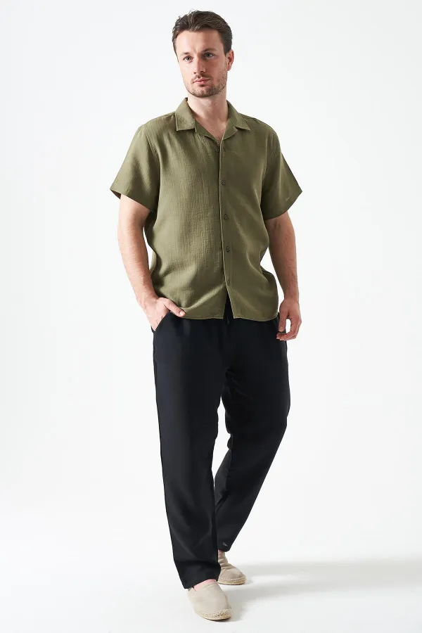 Erkek Haki Kısa Kol Apaj Yaka Müslin Regular Gömlek