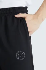 Erkek Düz Paça Basic Eşofman Altı