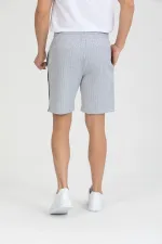 Short rayé basique pour homme avec détails rayés