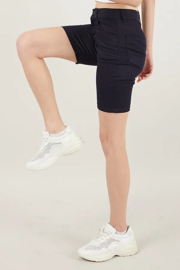 Kadın Cepli Slim Fit Şort