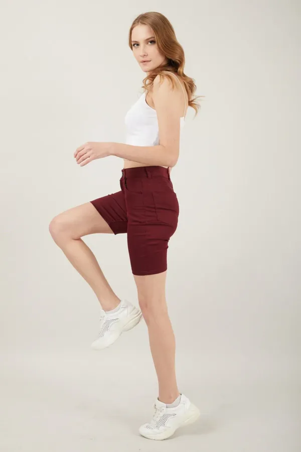 Kadın Cepli Slim Fit Şort