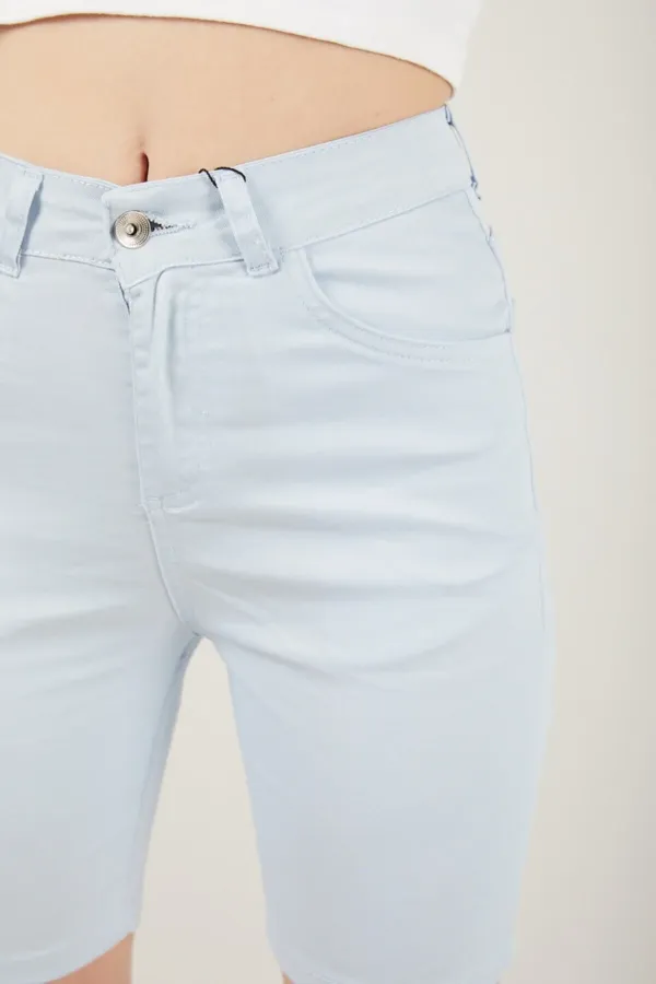 Kadın Cepli Slim Fit Şort