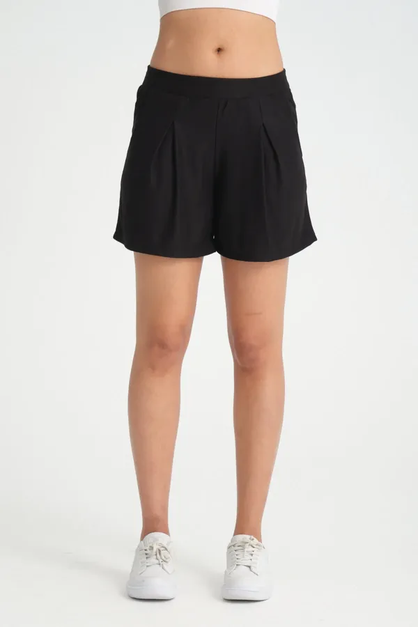 Kadın Beli Lastikli Cepli Pileli  Kısa Rahat Kesim Krep Şort