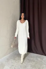 Robe en tricot ceinturée