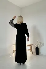 Robe à col ras du cou